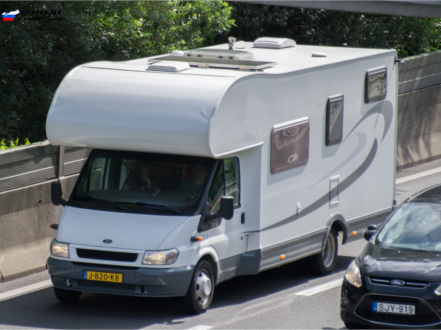 J-820-KB, Chausson Flash 