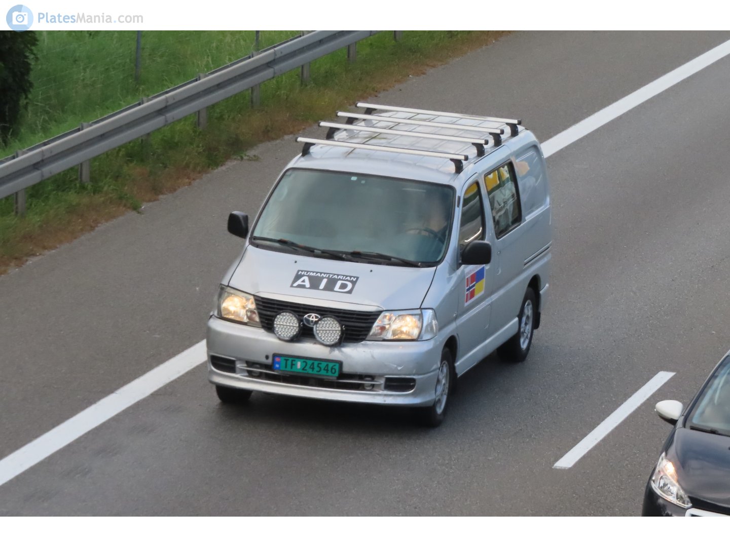TF 24546, Toyota HiAce 
