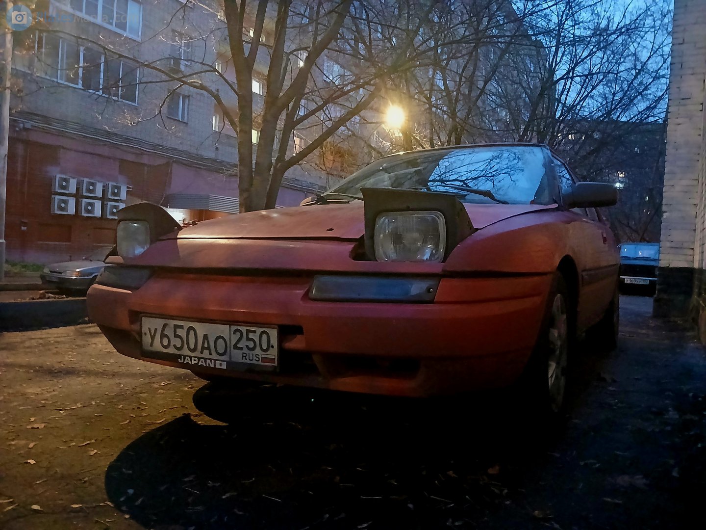 у 650 ао 250, Mazda 323 4th gen F (Astina) Fastback (BG), 1989–1994