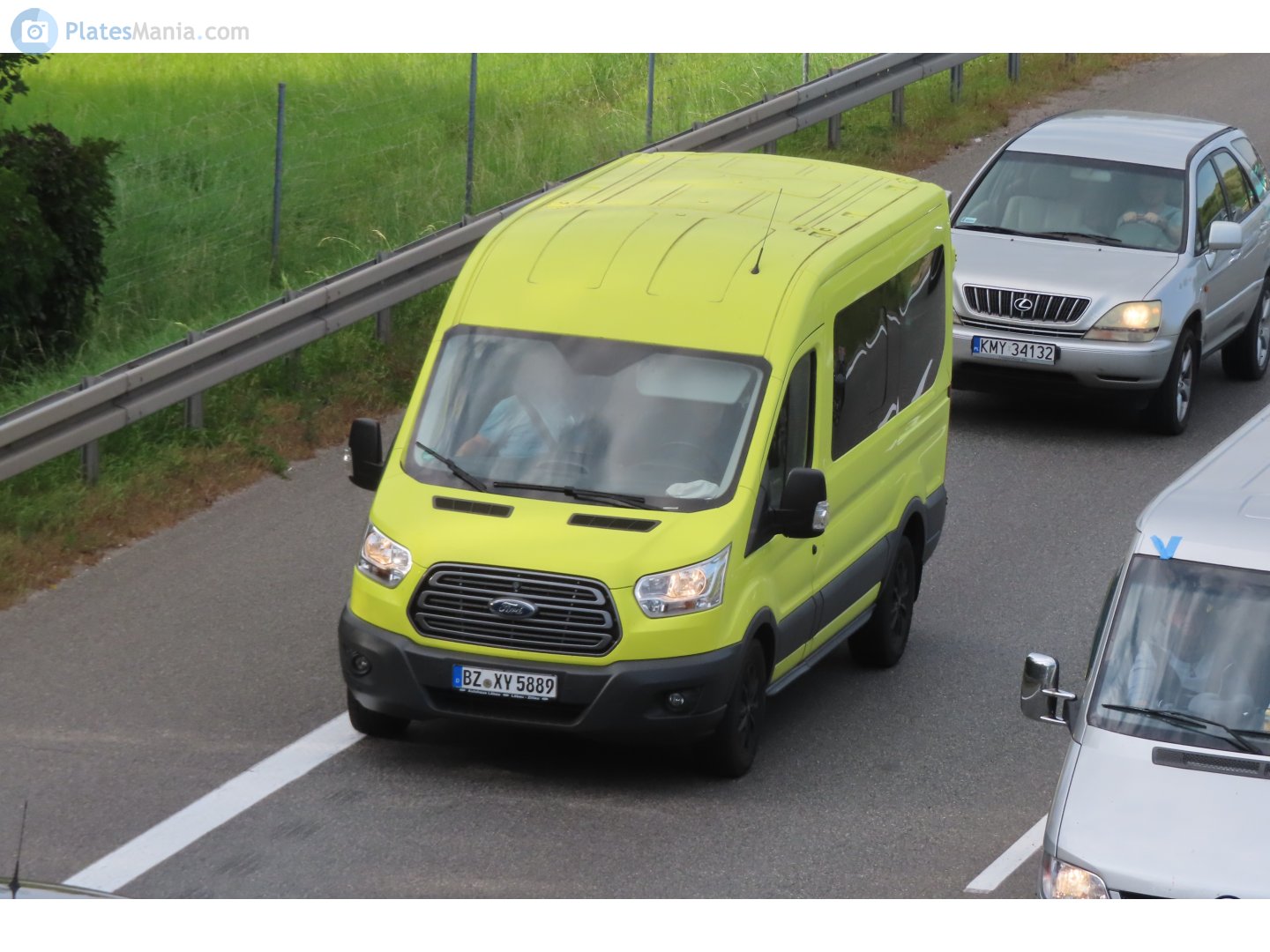 BZ XY 5889, Ford Transit 