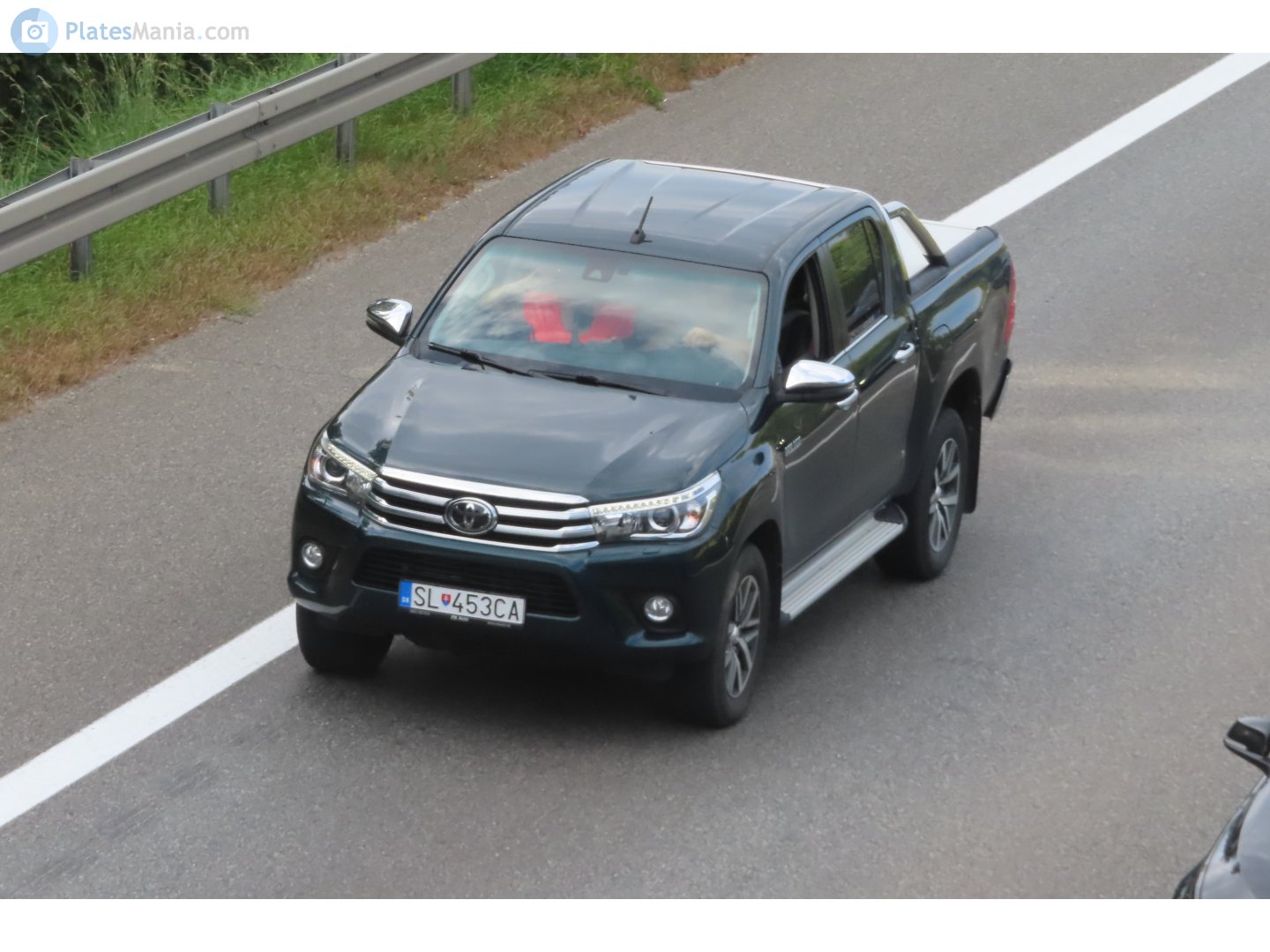 SL-453CA, Toyota Hilux 