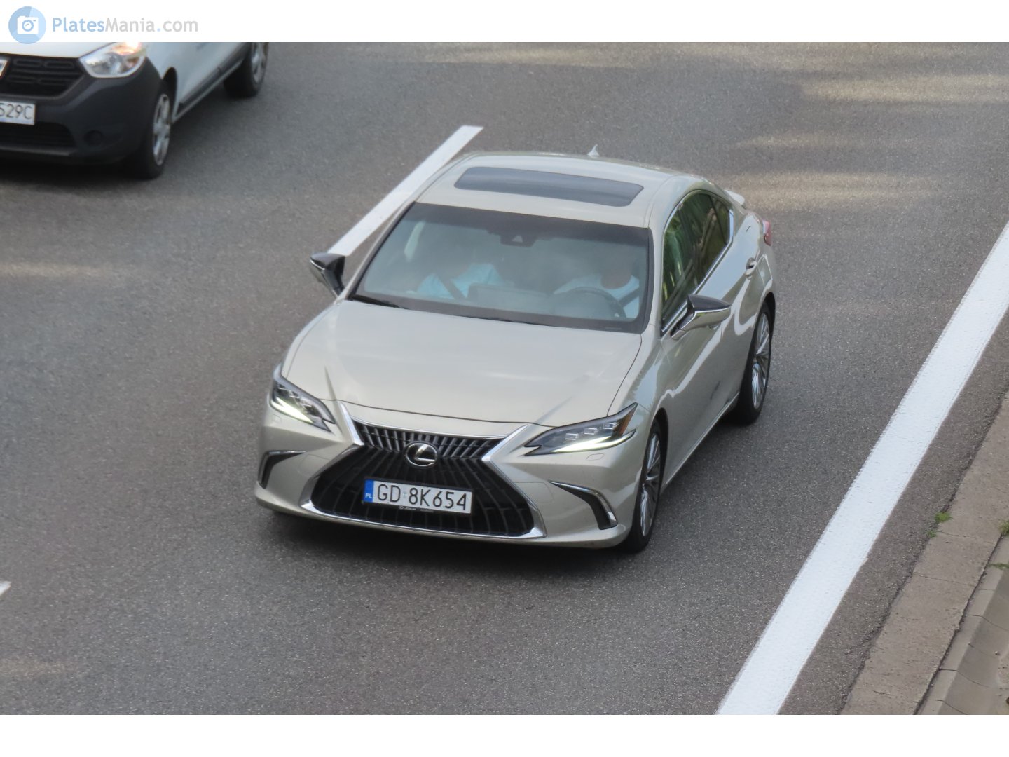 GD 8K654, Lexus ES 7th gen (XZ10), 2018–