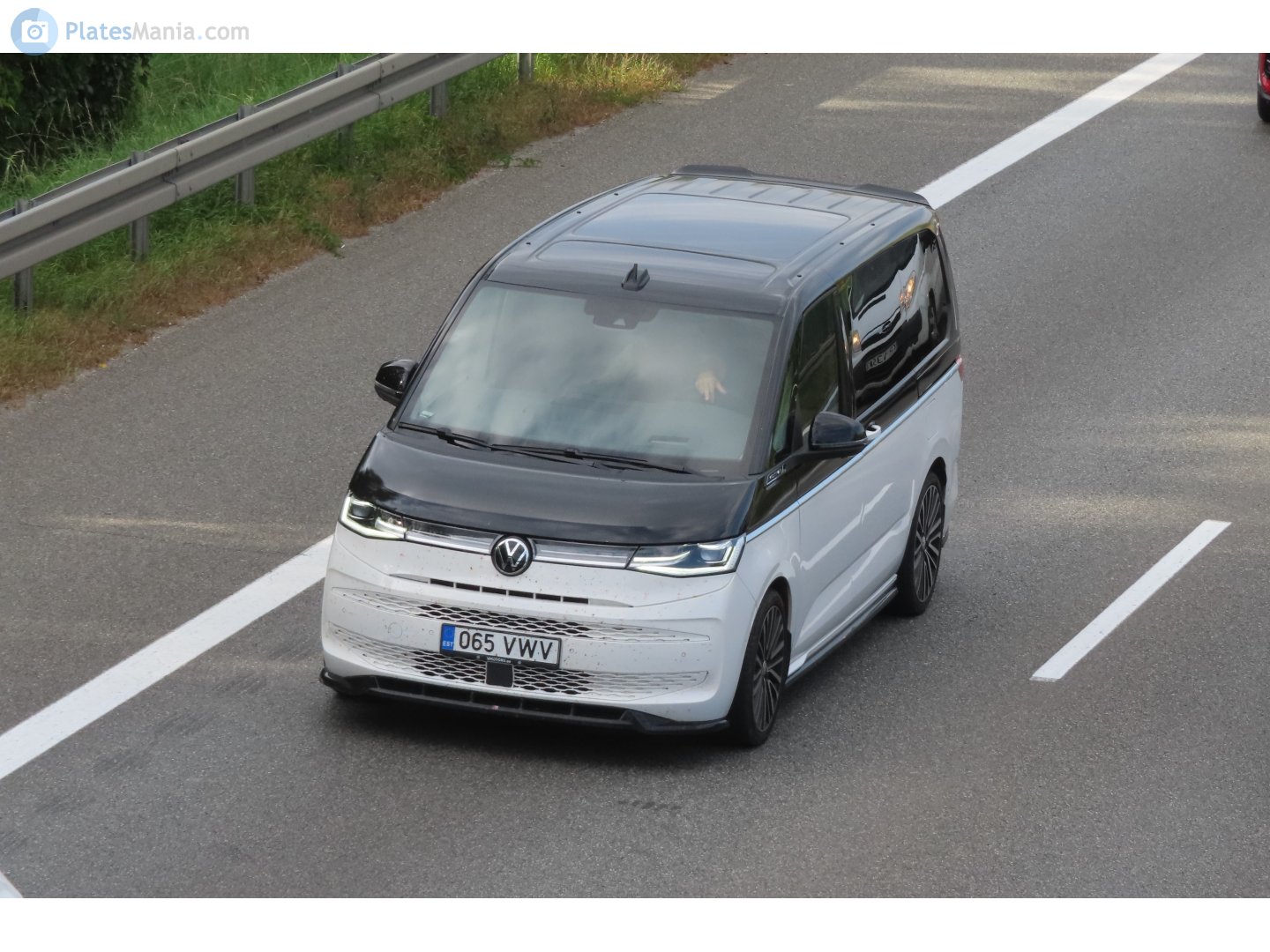 065 VWV, Volkswagen Multivan T7 (ST), 2021–