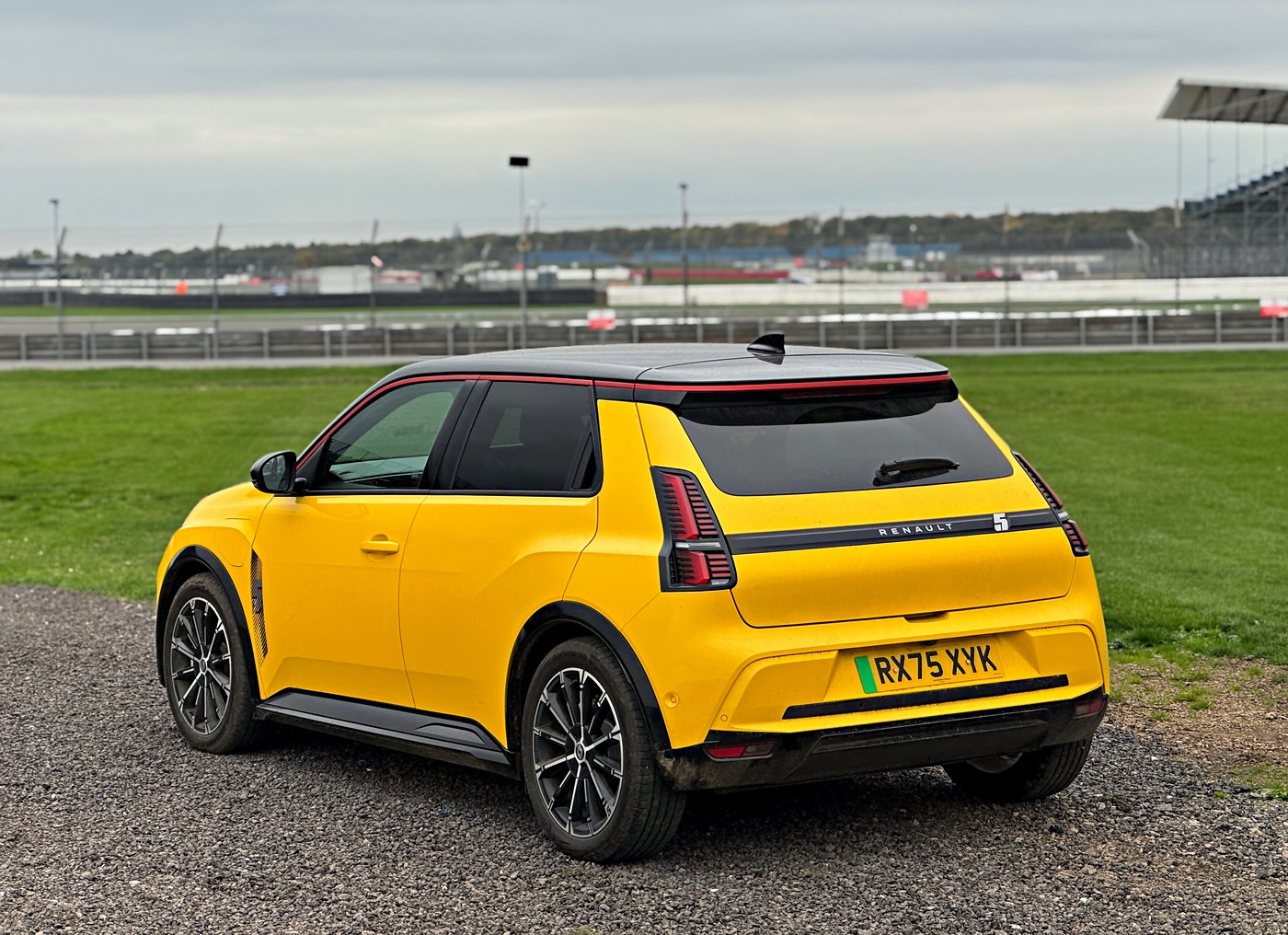 RX75XYK, Renault 5 3rd gen E-Tech, 2024–