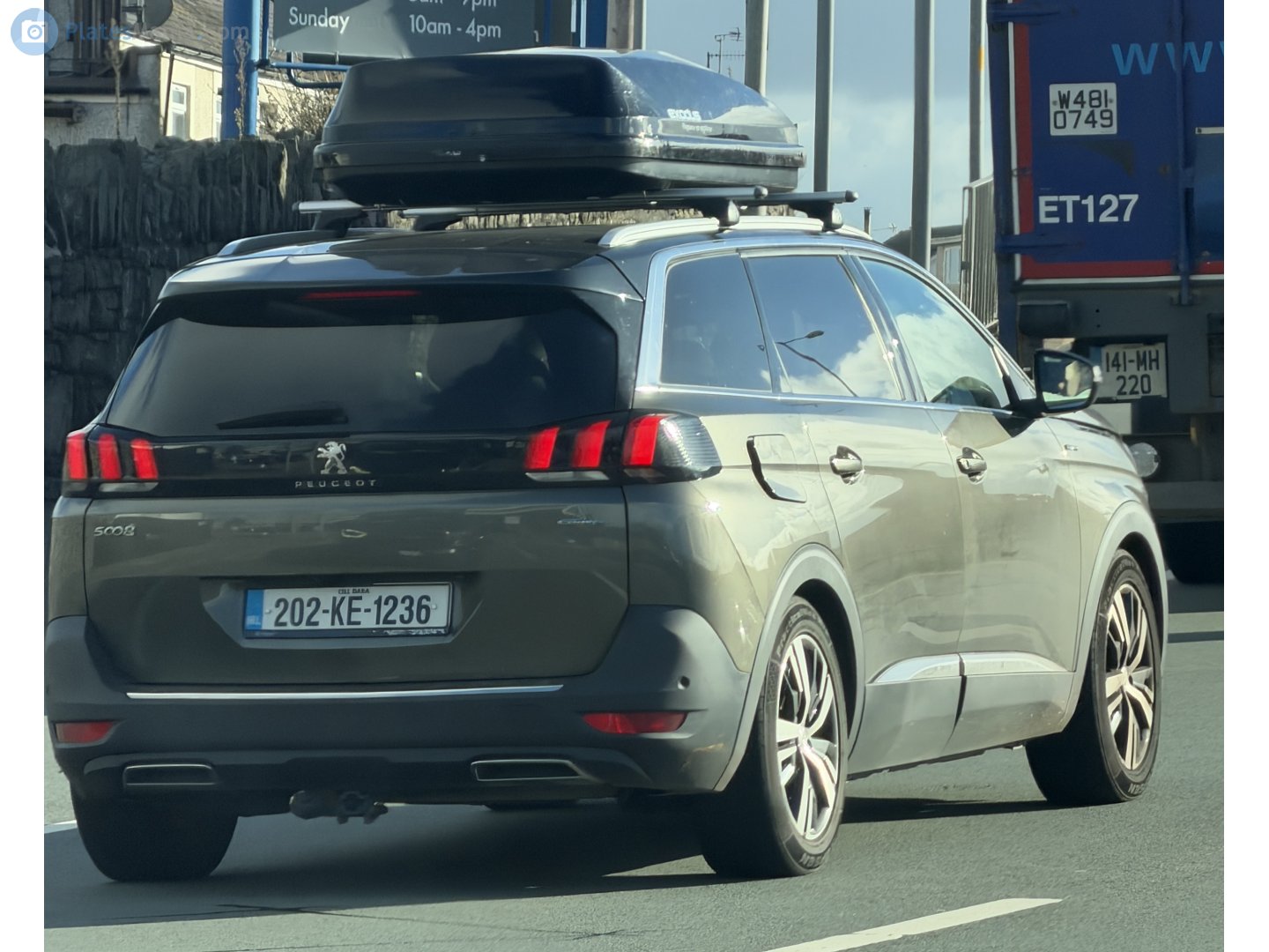 202-KE-1236, Peugeot 5008 2nd gen SUV (P87), 2016–2020