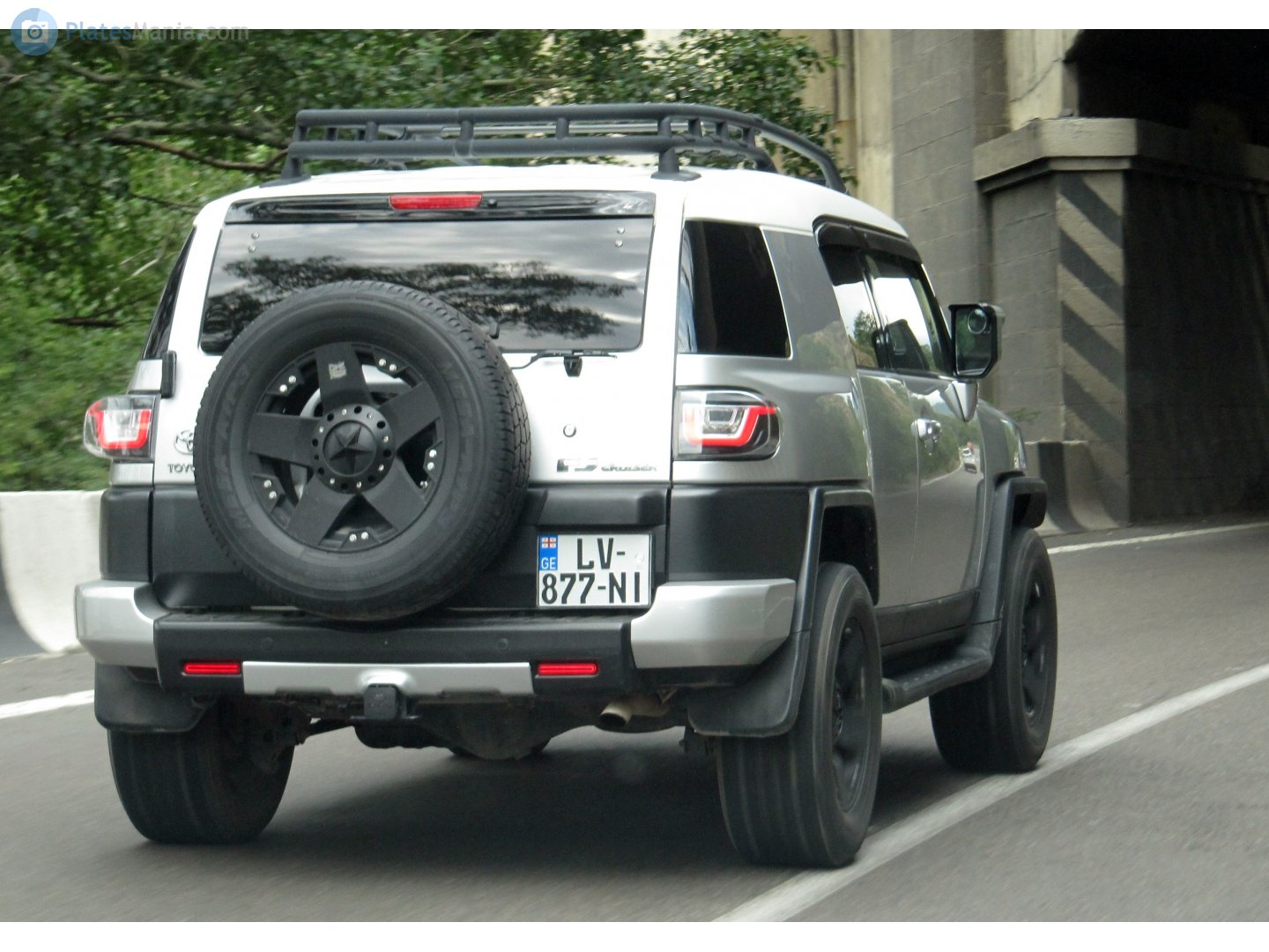 LV-877-NI, Toyota FJ Cruiser 1st gen (XJ10), 2006–2022