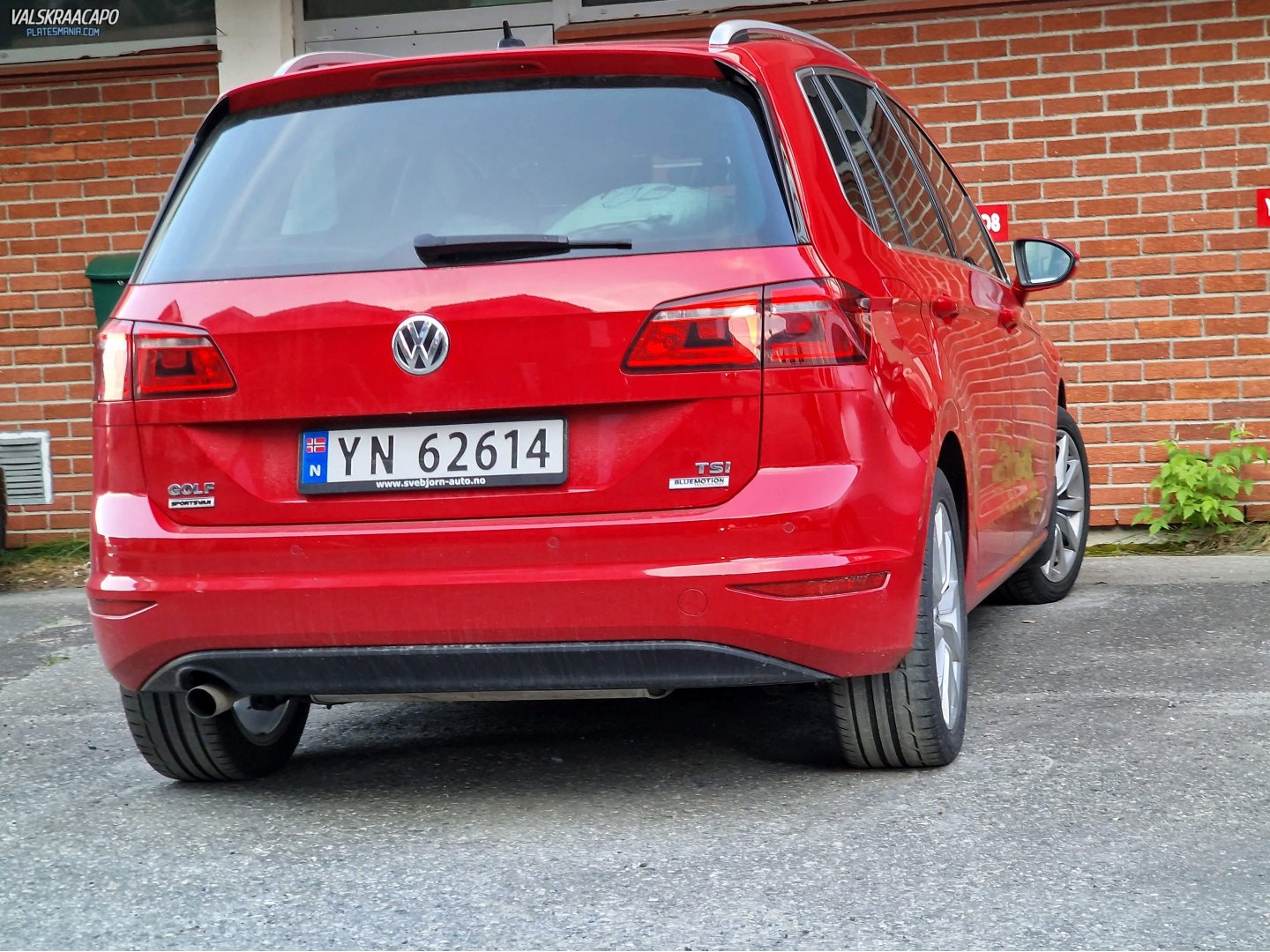 YN 62614, Volkswagen Golf Sportsvan 1st gen (5G) (SV), 2014–2020