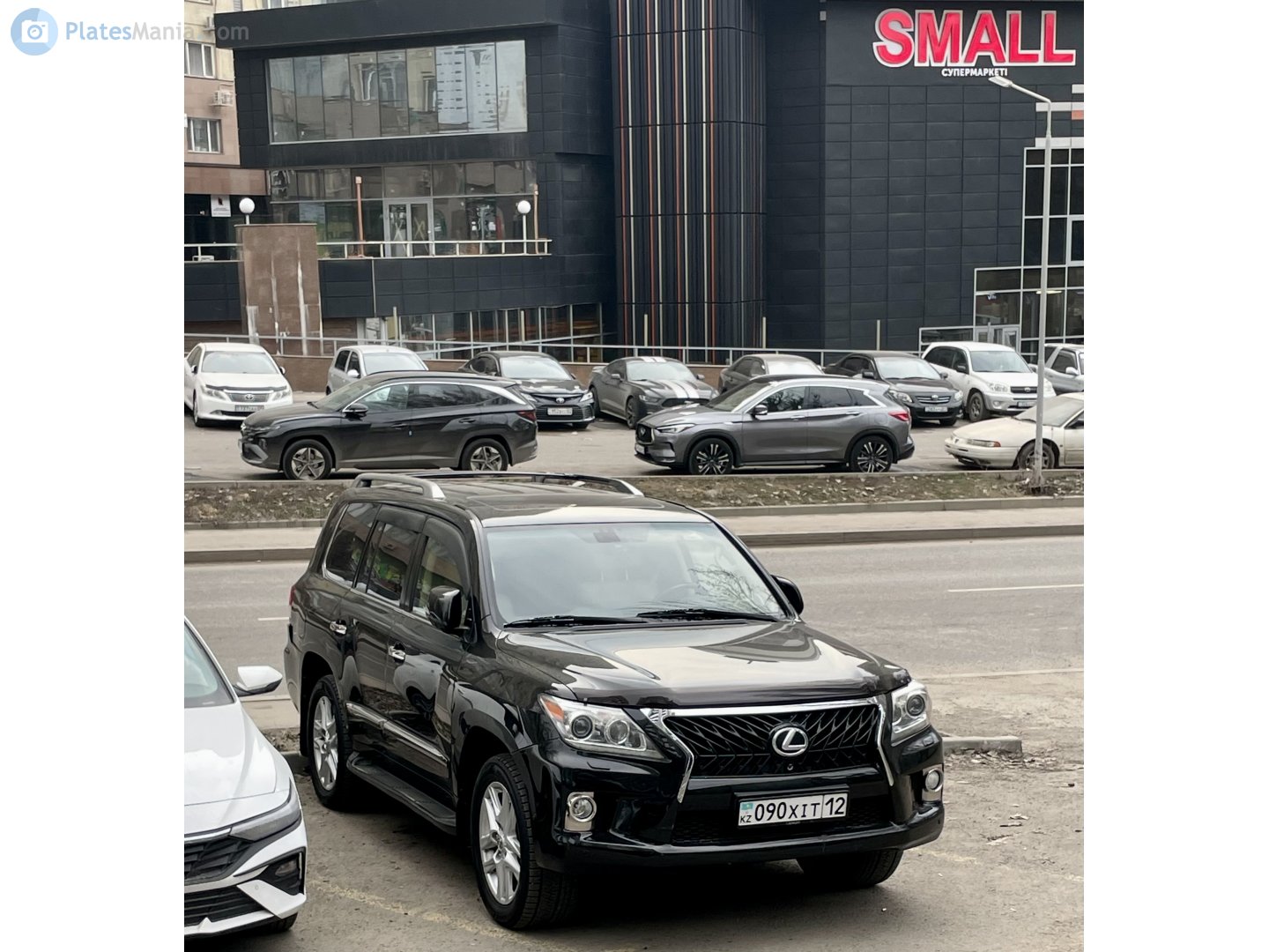 090 XIT 12, Lexus LX 3rd gen (J200), 1st facelift, 2012–2015