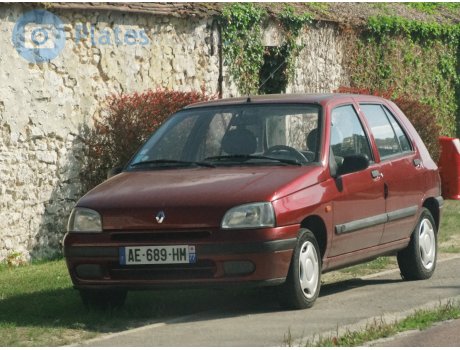 AE-689-HM, Renault Clio