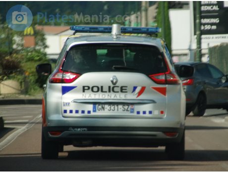 GN-331-SZ, Renault Scénic