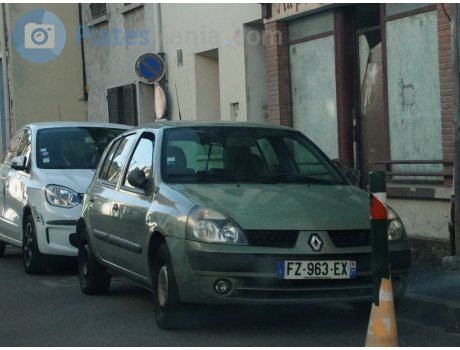 FZ-963-EX, Renault Clio