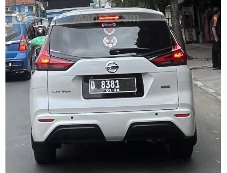 D 8381, Nissan Livina