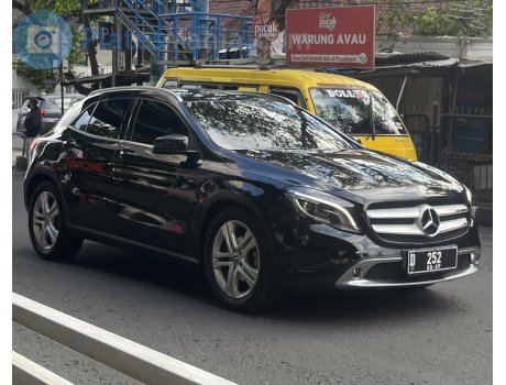 D 252, Mercedes-Benz GLA-Klasse