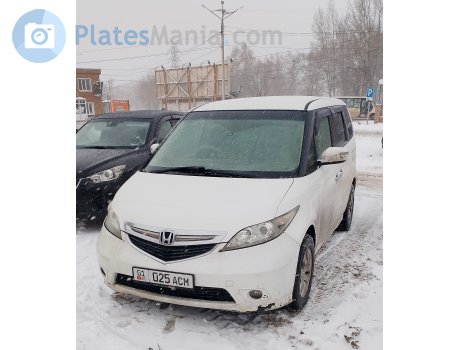 01 025 ACM, Honda Elysion