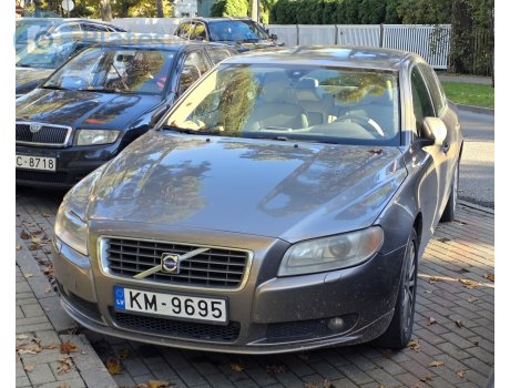 KM-9695, Volvo S80