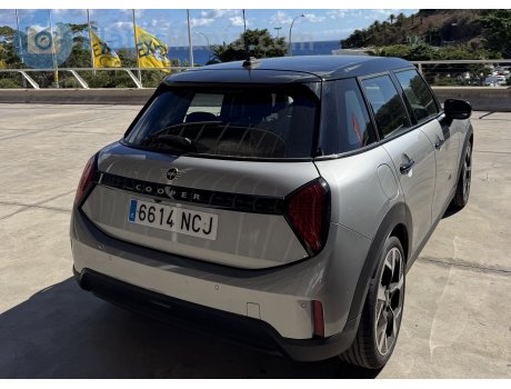 6614 NCJ, MINI Hatch