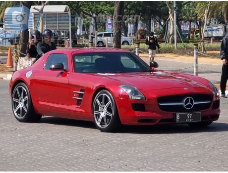B 97, Mercedes-Benz SLS AMG