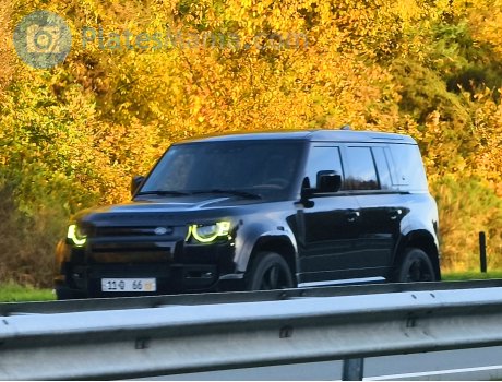 11 Q 66, Land Rover Defender