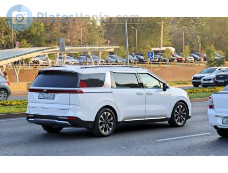 786 QQQ 02, Kia Carnival