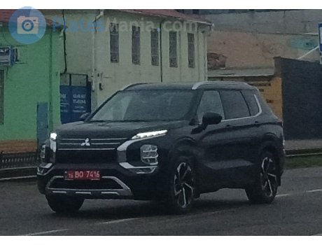 16 BO 7416, Mitsubishi Outlander