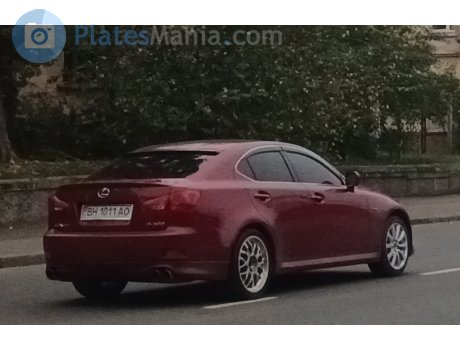 BH 1011 AO, Lexus IS