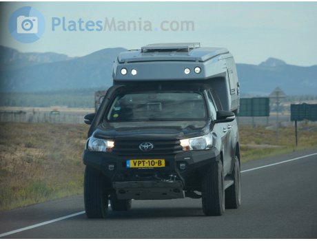 VPT-10-B, Toyota Hilux