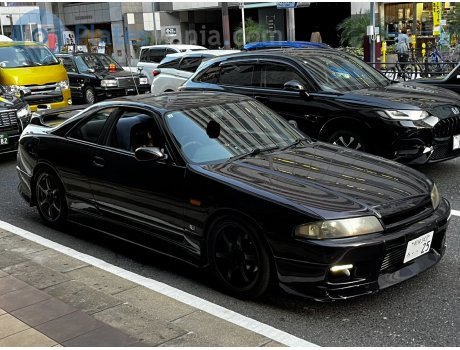 和泉 343 ろ 25, Nissan Skyline