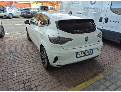 HA 902 GV, Renault Clio