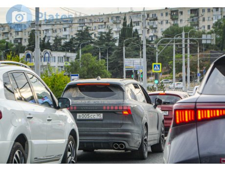 в005сс95, Lynk & Co 09