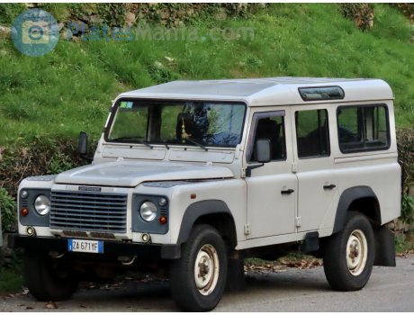 ZA 671 YF, Land Rover Defender