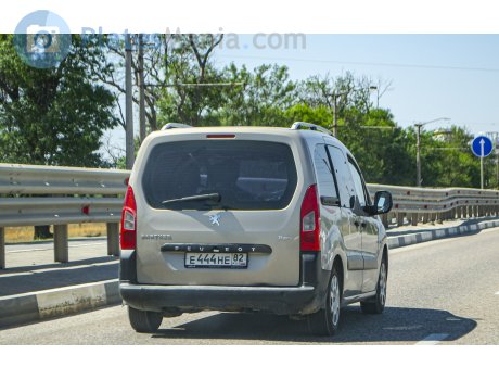 е444не82, Peugeot Partner