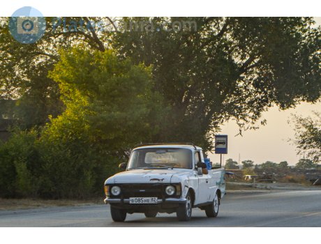 в085не82, Izh 2715