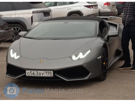о563ву198, Lamborghini Huracán