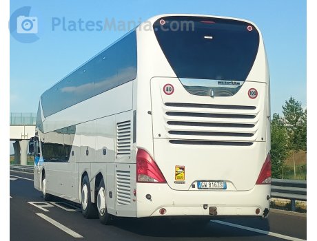 GW 816 ZS, Neoplan Skyliner