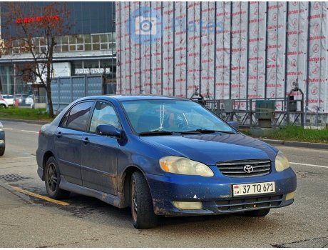 37 TQ 671, Toyota Corolla