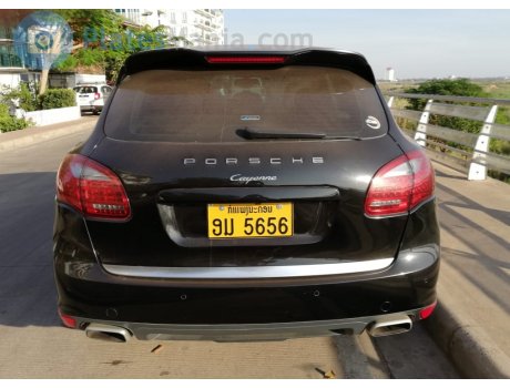 ອມ 5656, Porsche Cayenne