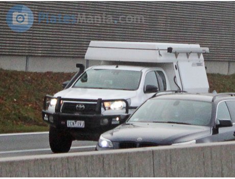 2CN-1VJ, Toyota Hilux