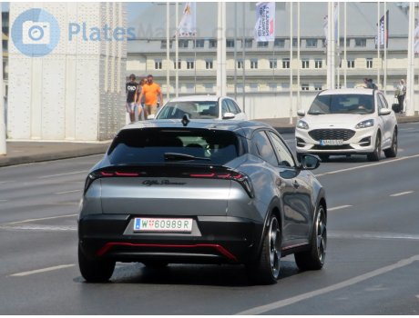 W 60989 R, Alfa Romeo Junior