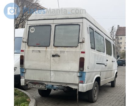 е695хк39, Mercedes-Benz T1