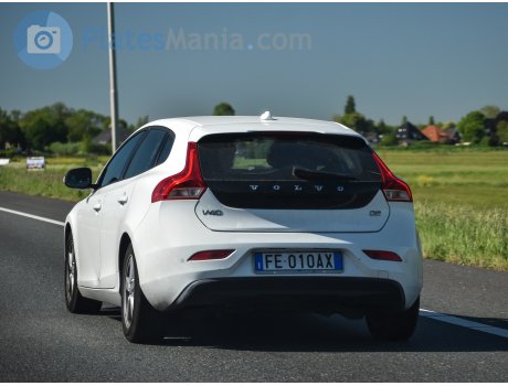 FE 010 AX, Volvo V40