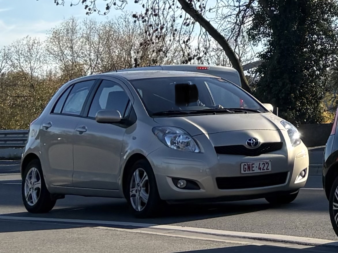 GNE-422, Toyota Yaris 