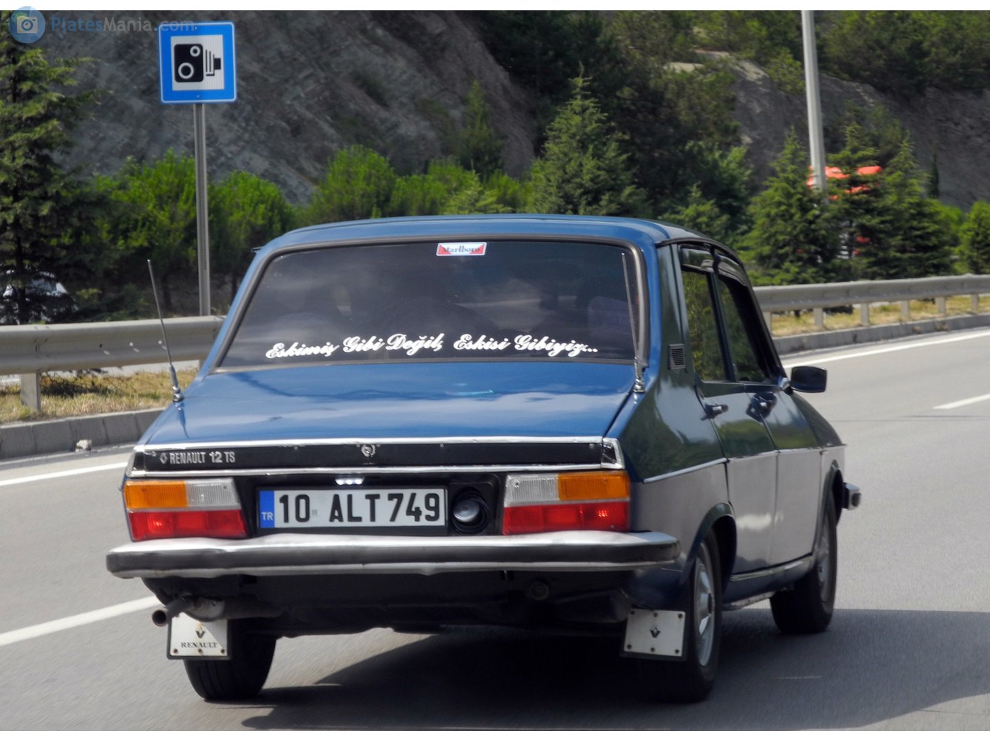 10 ALT 749, Renault 12 1st gen Sedan (X17), facelift, 1975–1980