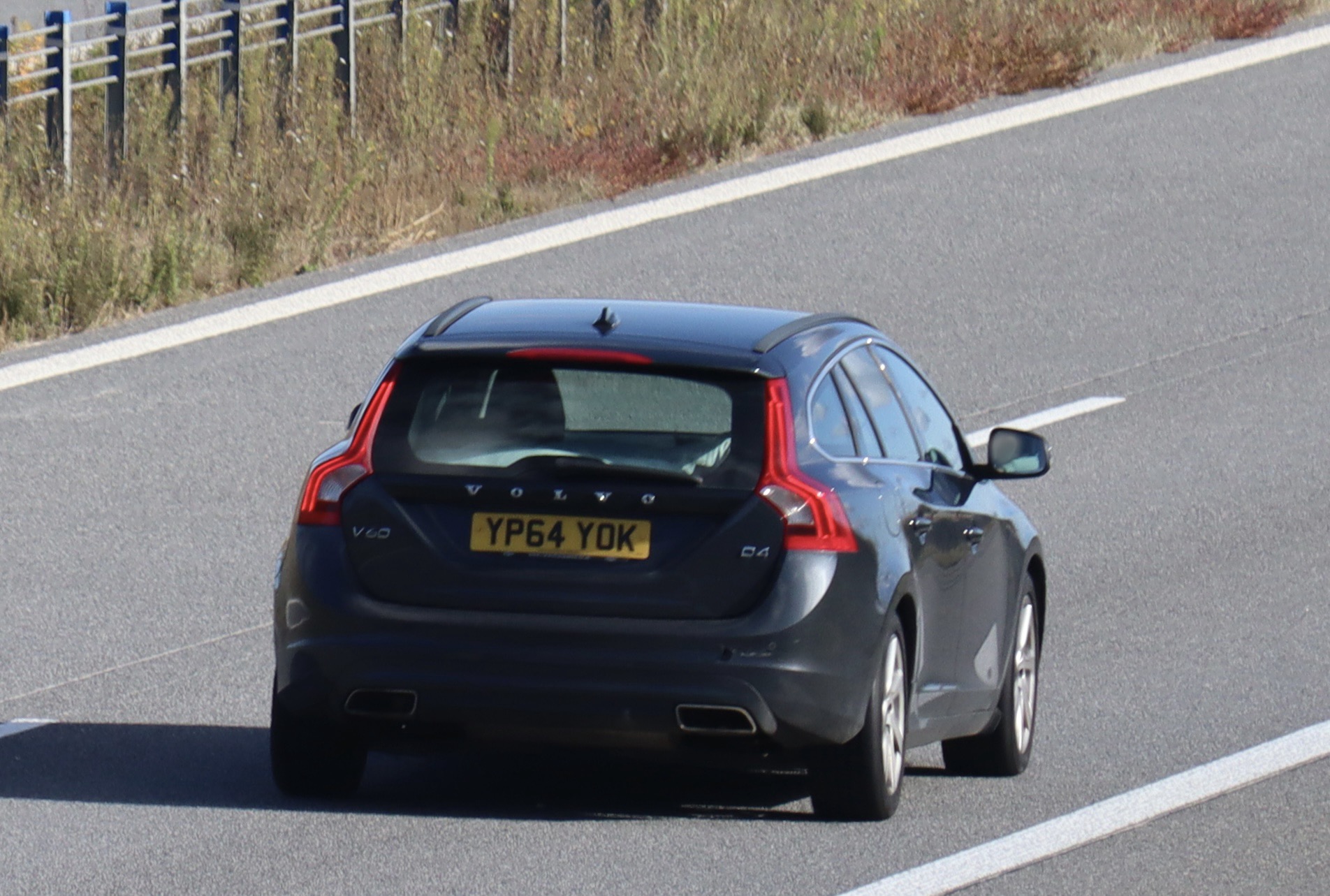 YP64YOK, Volvo V60 1st gen (155/157), 2010–2018