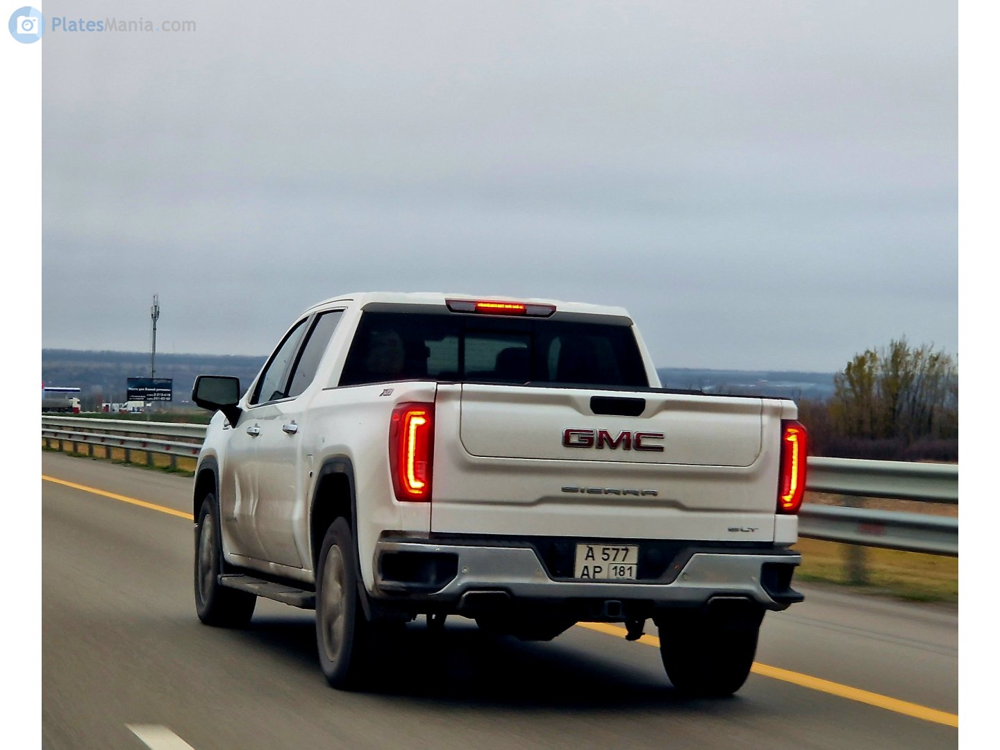 а 577 ар 181, GMC Sierra 5th gen (T1XX), 2018–