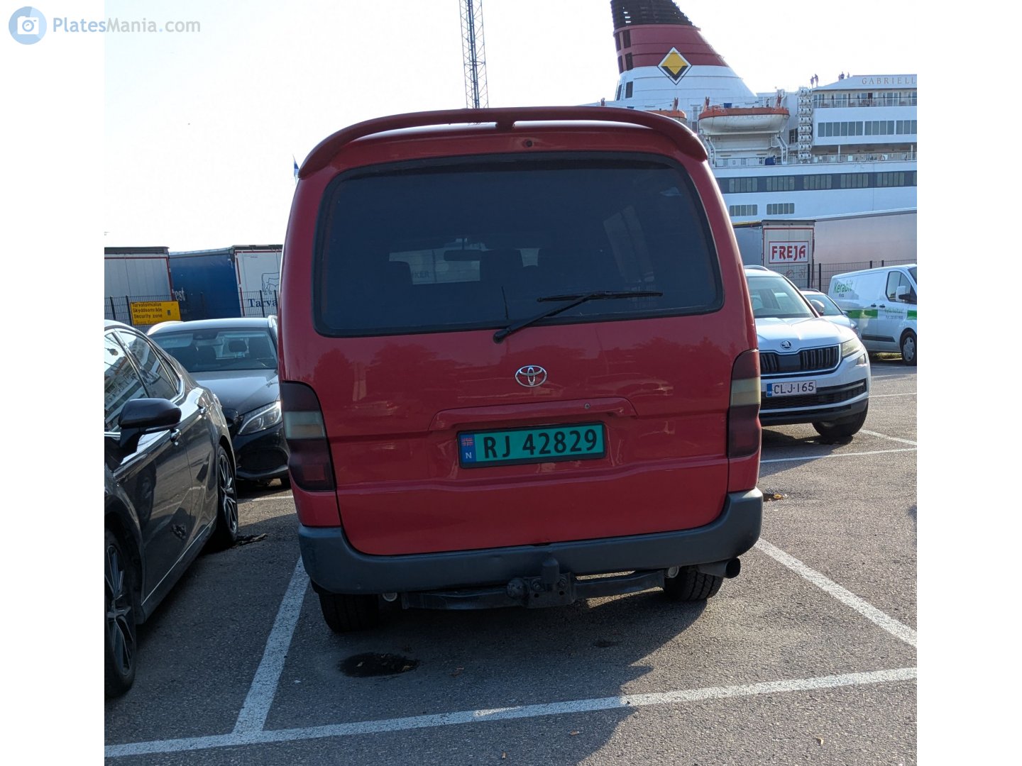 RJ 42829, Toyota HiAce 5th gen Van (H200), 2004–