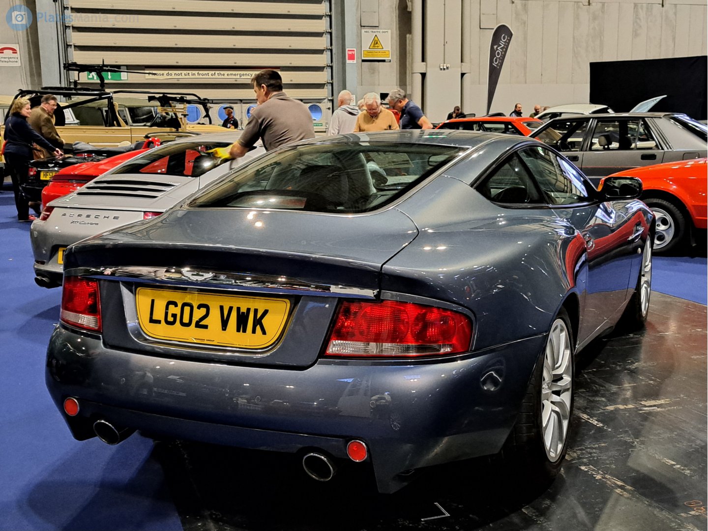 LG02VWK, Aston Martin Vanquish 1st gen V12 Vanquish, 2001–2007