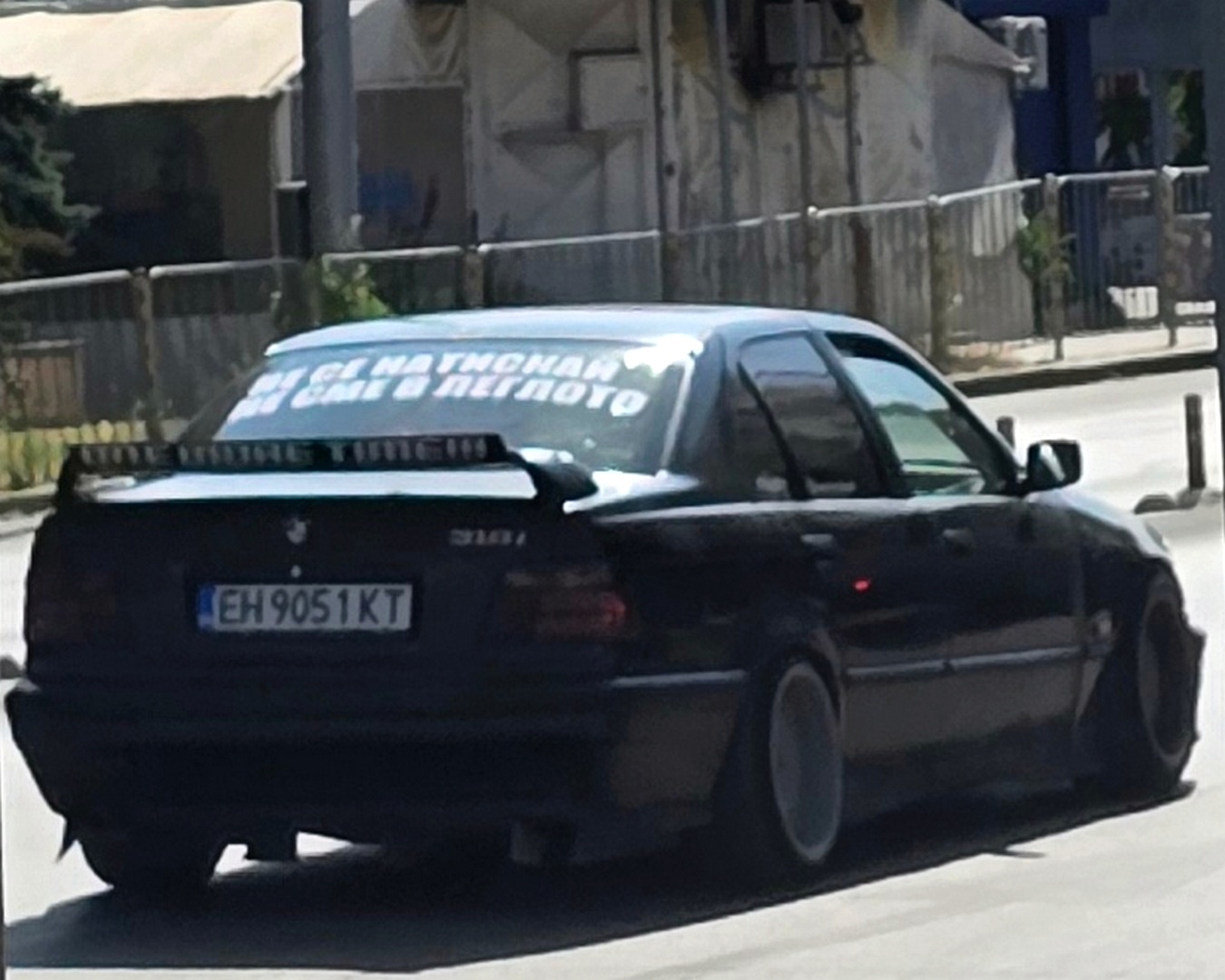 EH 9051 KT, BMW 3 Series 3rd gen Sedan (E36), 1990–1998