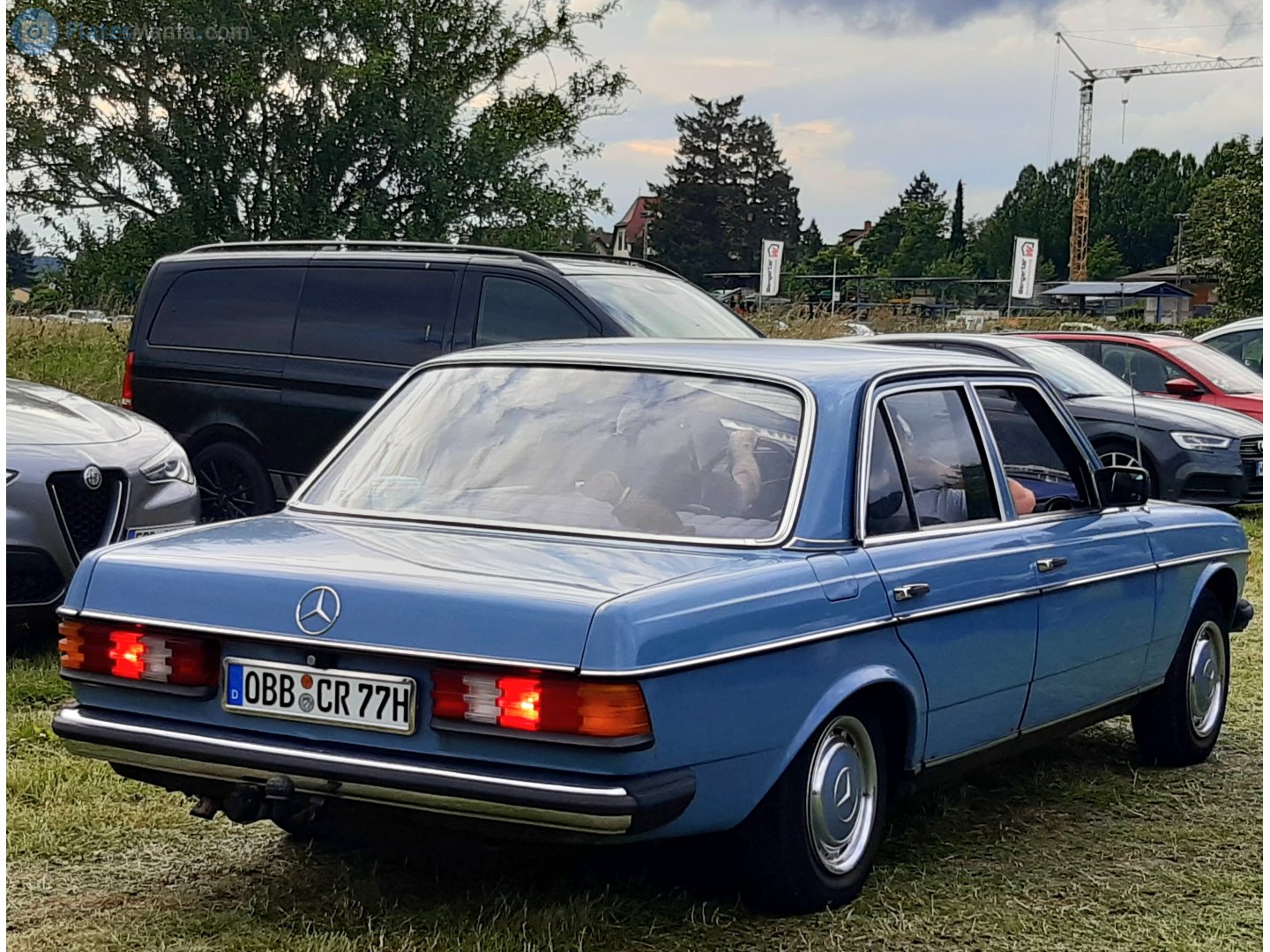 OBB CR 77 H, Mercedes-Benz E-Klasse 200–300 Sedan (W123), 1975­–1986