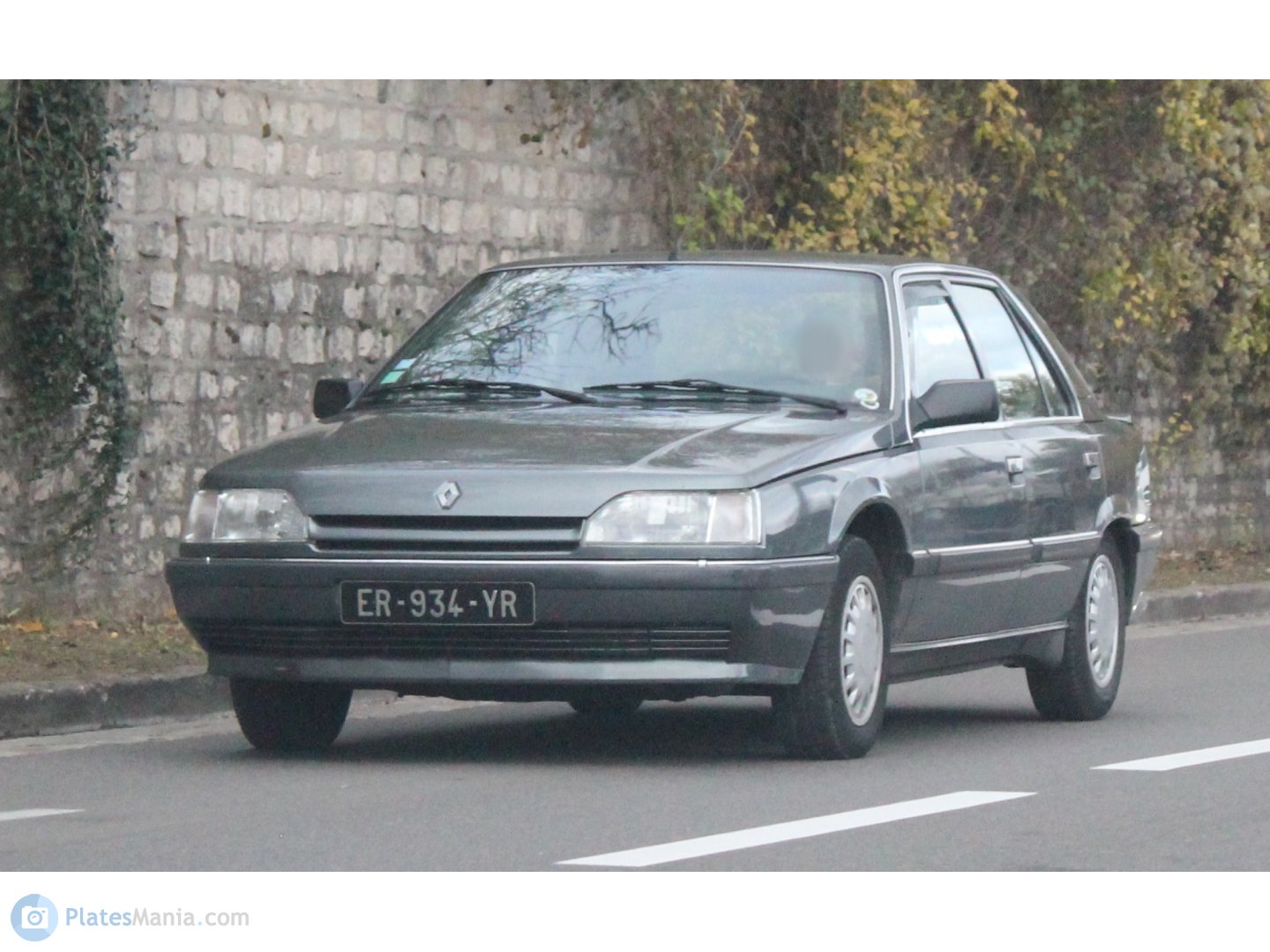 ER-934-YR, Renault 25 1st gen (B29), facelift, 1988–1992