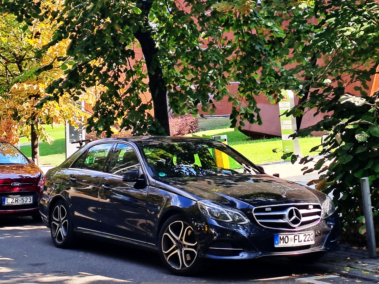MO FL 220, Mercedes-Benz E-Klasse 4th gen Sedan (W212), facelift, 2013­–2016
